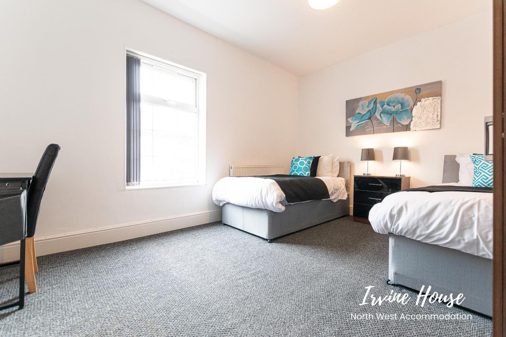 Irvine Contractor Accommodation لييغ المظهر الخارجي الصورة