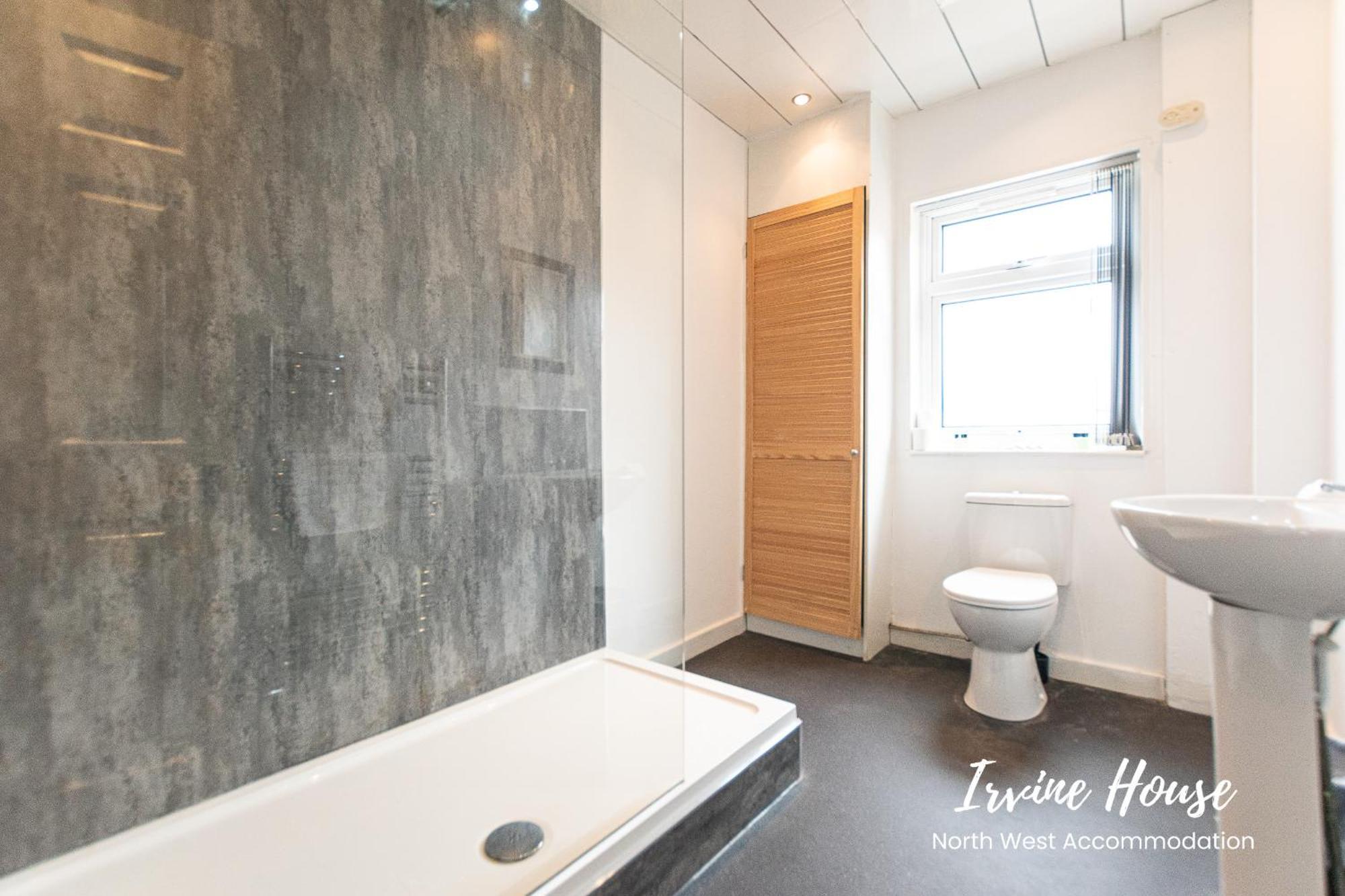 Irvine Contractor Accommodation لييغ المظهر الخارجي الصورة